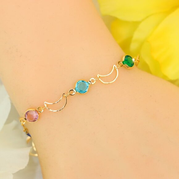 Minimalist Bracelet, Sleek & Modern Design, Women’s Fashion, YC110481-B - Picture 4 of 10